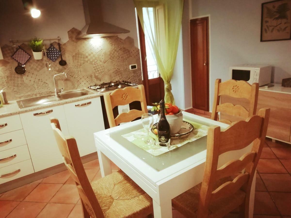 Domunua Holiday House Cefalu Bagian luar foto