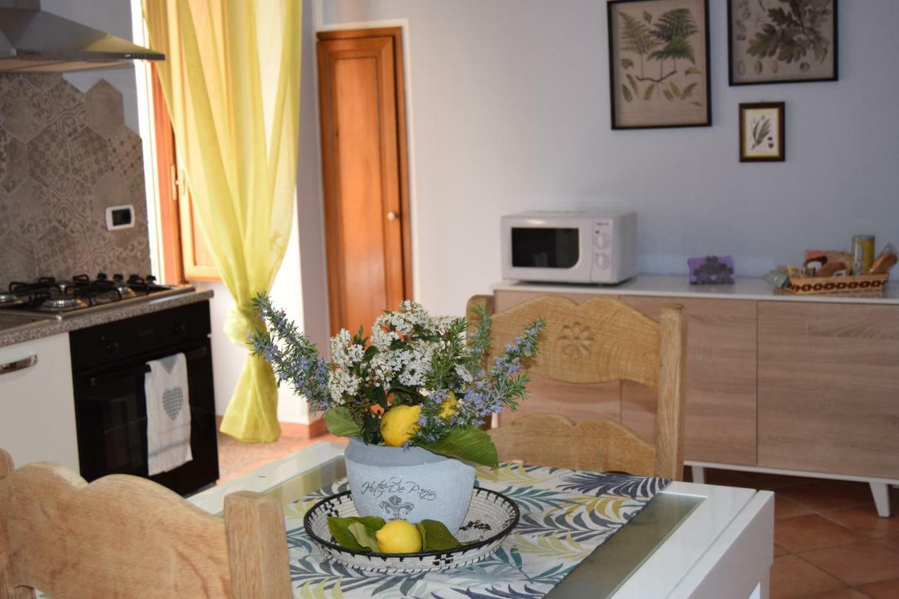 Domunua Holiday House Cefalu Bagian luar foto